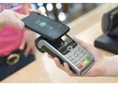 از این تاریخ پرداخت موبایلی جای کارت بانکی را می‌گیرد