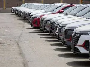 تمدید مهلت حساب وکالتی و ثبت‌نام خودروهای وارداتی