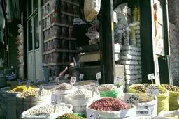 چه کالاها و خدماتی از مالیات بر ارزش افزوده معافند؟