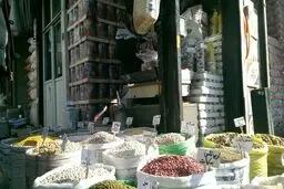 چه کالاها و خدماتی از مالیات بر ارزش افزوده معافند؟