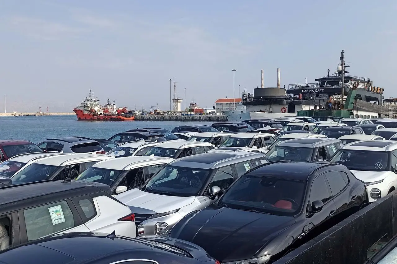 
تصمیم جدید درباره خودروهای پلاک منطقه آزاد 