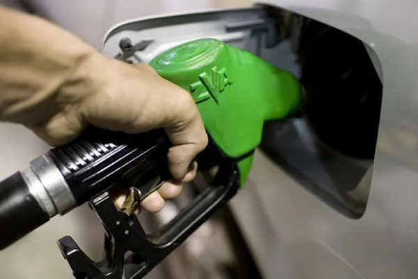 کاهش سهمیه بنزین با کارت شخصی