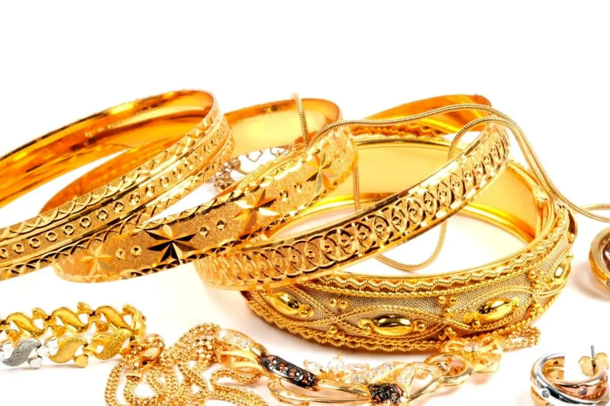 طلا ریزش کرد / پیش‌بینی تحلیلگران از آینده ی طلا
