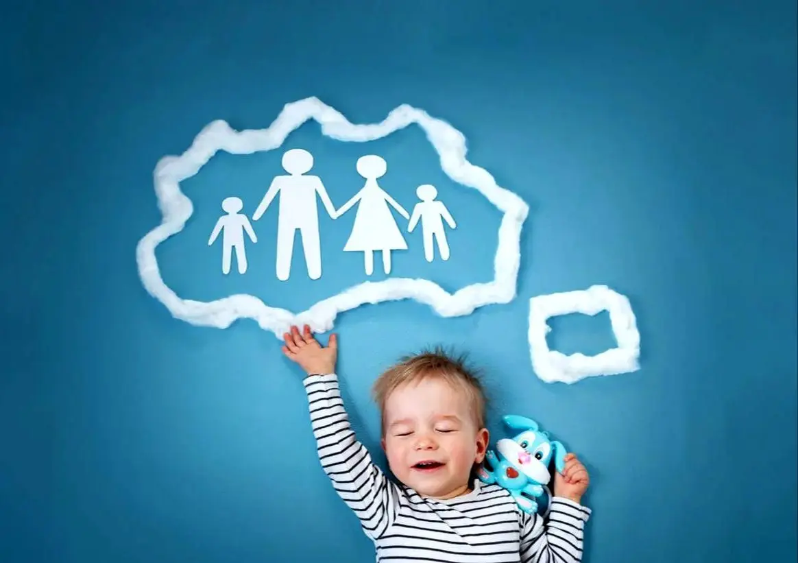 آیا زنان مجرد می‌توانند یک نوزاد را به فرزندخواندگی بگیرند؟