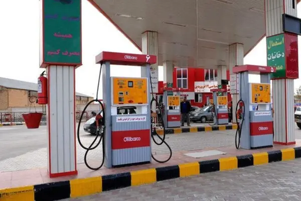 قیمت بنزین در نرخ سوم به ۱۰ هزار تومان رسید