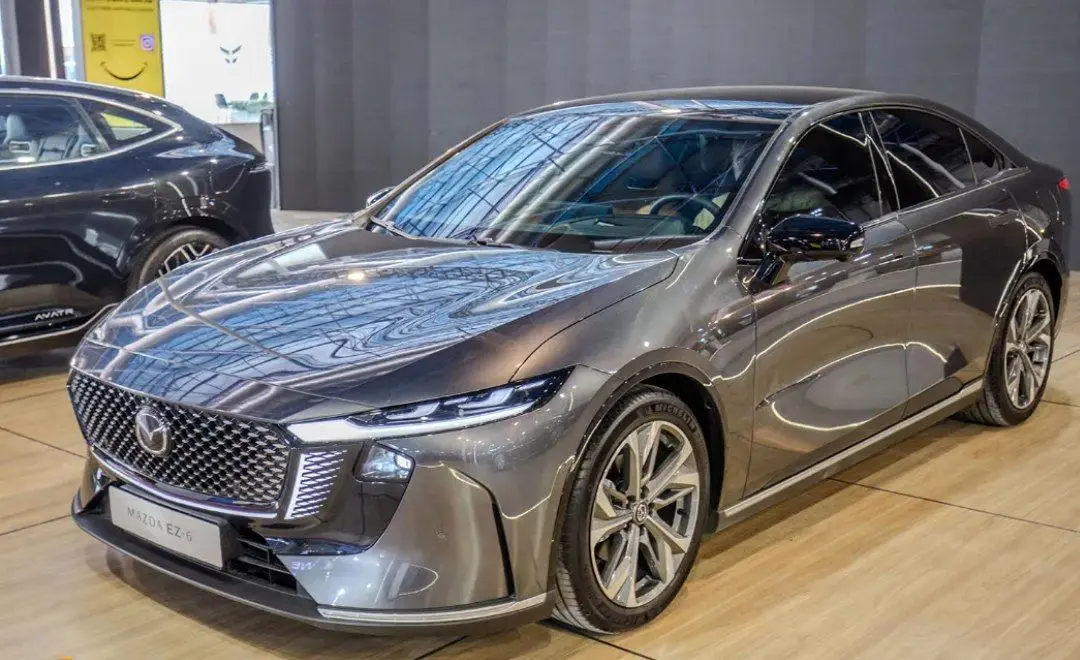 پیش فروش مزدا EZ-6 سدان هیبرید آبان ۱۴۰۴ با پیش پرداخت ۵۰۰ میلیون تومان محصوص همه