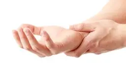 بدن شما در مچ دستتان حرف می‌زند/ پیام‌های پنهان سلامتی را بشناسید 