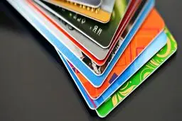 مردم با کارت کدام بانک بیشتر خرید می‌کنند؟ پاسخ شاپرک