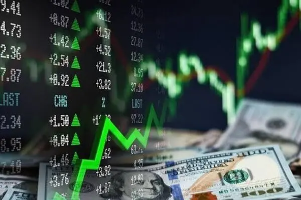 پیش بینی درباره بازار سهام/ بورس از دلار جلو می‌زند؟
