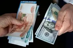 سهمیه دلار بانکی را در چند مرحله می‌توان خرید؟