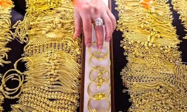 قیمت طلا تا پایان سال اسفند ۱۴۰۴ چقدر می‌شود؟محاسبه احتمالی قیمت طلای ۱۸ عیار در پایان سال