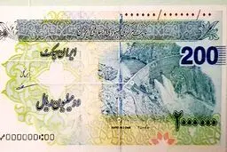 ایران چک جدید ۲۰۰ هزار تومانی توزیع شد / نحوه تشخیص  ایران‌چک جدید از تقلبی 