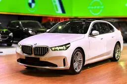  شرایط فروش بی ام و 525LI مدل 2025 در ایران اعلام شد 