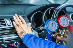 علت کم شدن گاز کولر خودرو چیست؟ + ۱۰ علامت هشدار کاهش گاز کولر ماشین را بدانید