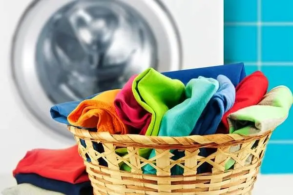 آیا شُستن لباس‌های نو قبل از پوشیدن ضروری است؟