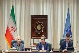 روایت تازه از جلسه‌ی سه‌ساعته در بانک مرکزی با همتی /آیا حکمرانی ریال هنوز پابرجاست؟