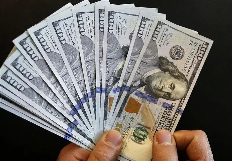 آغاز عرضه اسکناس در بانک‌ها/ خریداران ارز محتاط باشند