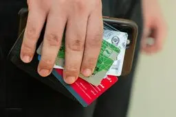 تکلیف کارت های بانکی و خدمات آنلاین بانک منحل شده چه می شود؟