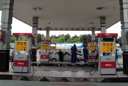 سهمیه بنزین تمام خودروها در ایران برای یک سال اعلام شد /جدول توضیح کامل