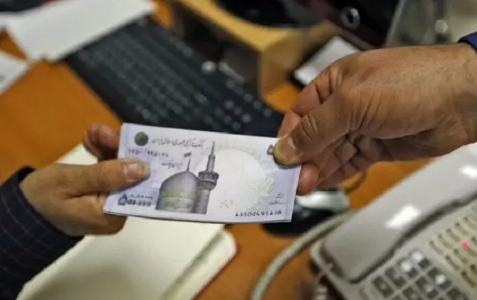 بازنشستگان تامین اجتماعی بخوانند/ پشت پرده اختلال در سامانه ثبت‌نام وام ضروری بازنشستگان چیست؟