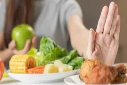 بدترین غذاها برای پوست سالم