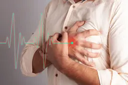 ۱۰ نشانه اولیه ضعف قلب که نباید نادیده بگیرید