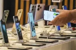 شوک قیمتی در بازار موبایل / سامسونگ S25 FE از مرز ۲۰۰ میلیون تومان گذشت!